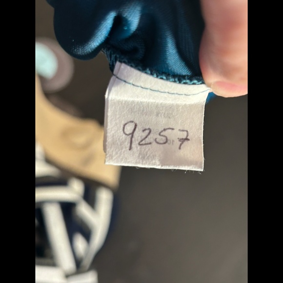 NWOT Eva Franco Blue Velvet Sleeveless Draped Neck Blouse Size 6 - Picture 7 of 13